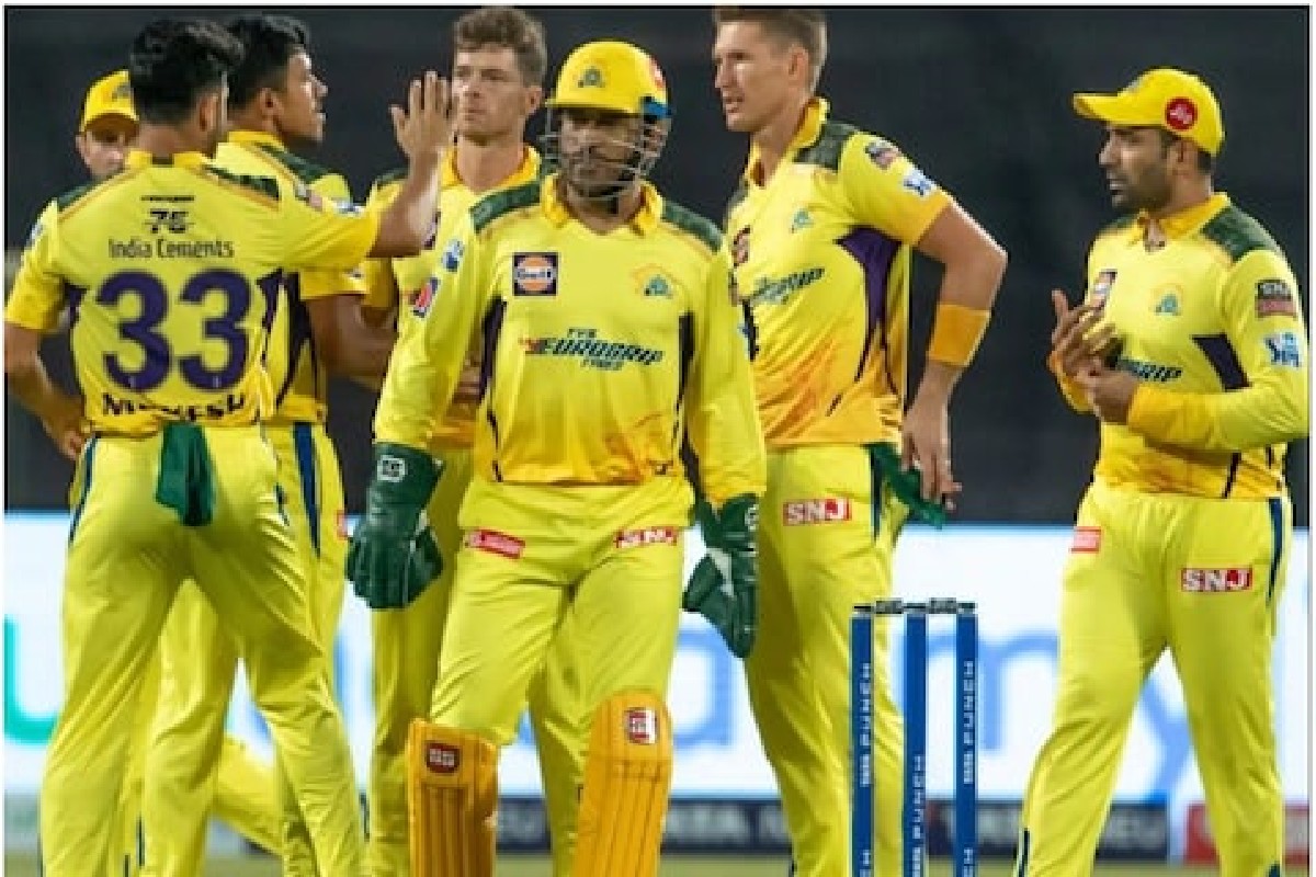 IPL 2022 : पराभवानंतरही धोनीनं केली टीमची प्रशंसा, पुढील सिझनसाठी दिला इतरांना इशारा