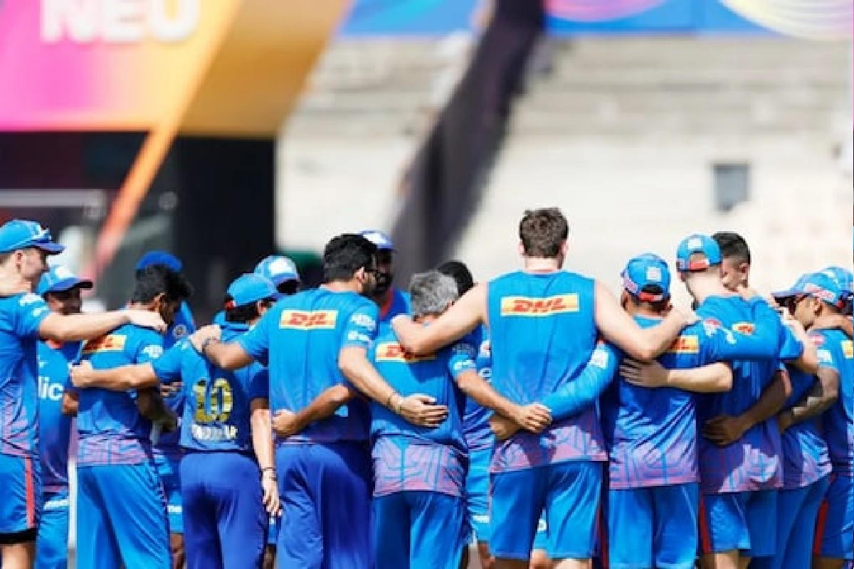 IPL 2022 : मुंबई इंडियन्सच्या विजयानंतरही रोहित टेन्शनमध्ये, सर्वात मोठा मॅच विनर होणार Out