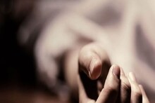 रेल्वेच्या टॉयलेटमध्ये गेली 20 वर्षीय तरुणी, नंतर आढळली 'या' धक्कादायक अवस्थेत