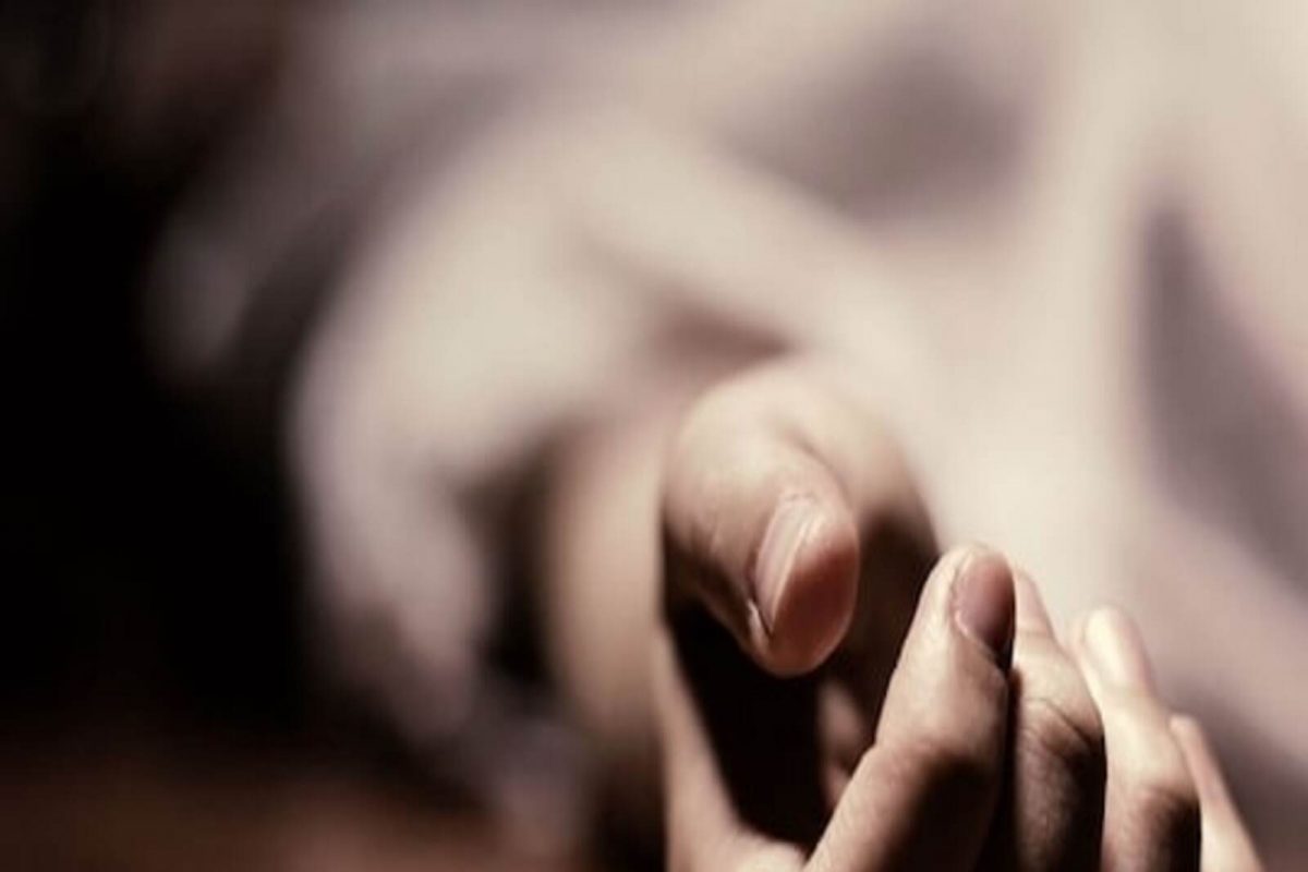 चालू ट्रेनच्या टॉयलेटमध्ये गेलेली 20 वर्षीय तरुणी जागेवर परतलीच नाही, नंतर आढळली 'या' धक्कादायक अवस्थेत