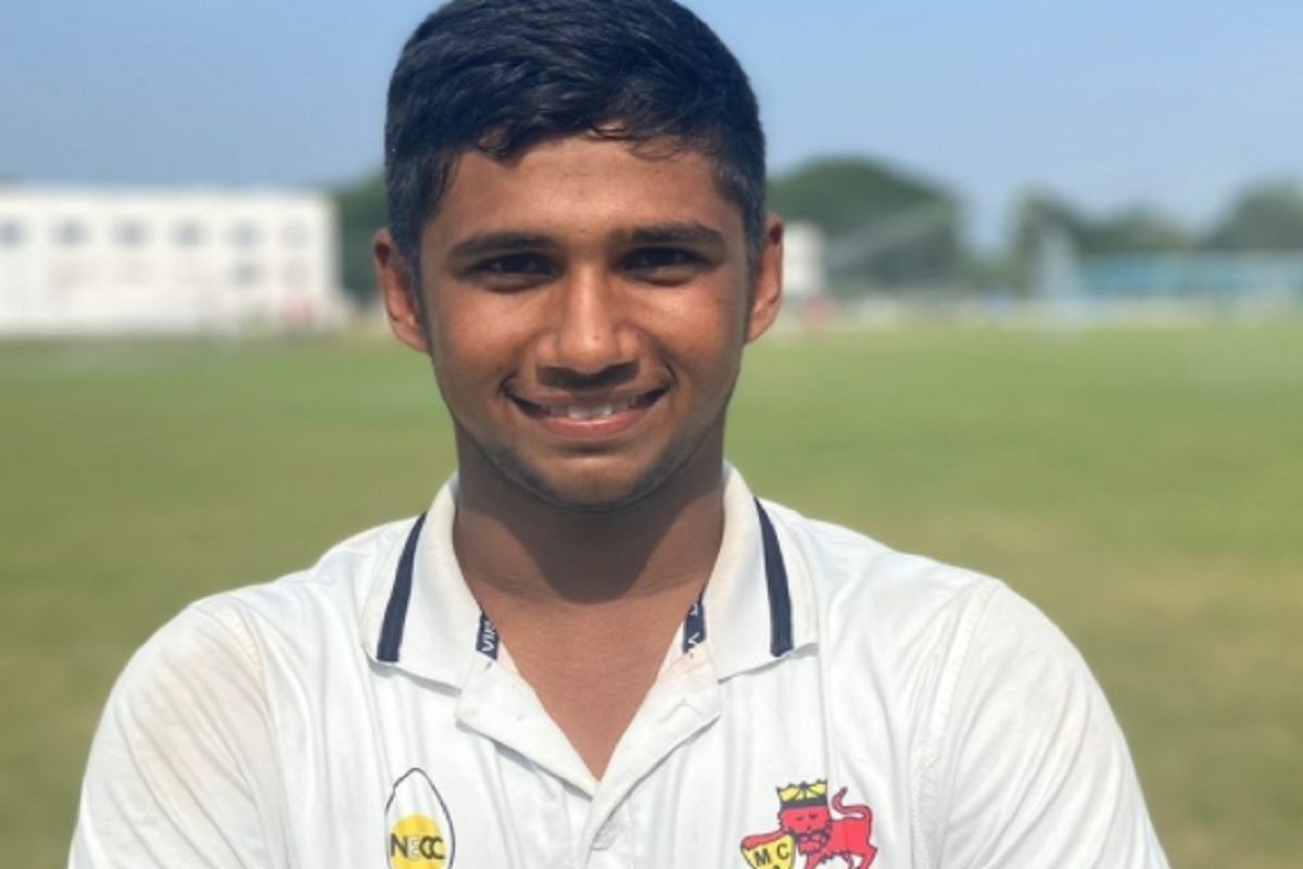 मुंबईच्या झोपडपट्टीत राहिलेल्या क्रिकेटरची अर्जुन तेंडुलकरवर मात, भावानं गाजवलाय वर्ल्ड कप