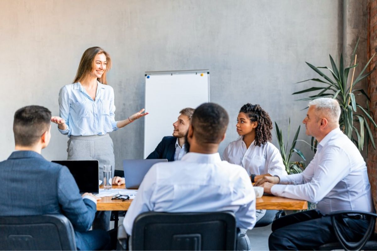 Career Tips: मार्केटिंगच्या क्षेत्रात आहेत करिअरच्या मोठ्या संधी; कसे व्हाल मार्केटिंग मॅनेजर? इथे मिळेल पूर्ण माहिती