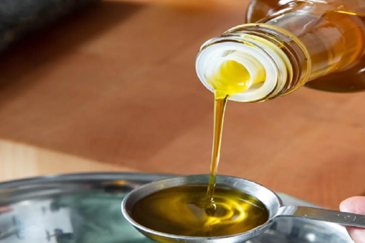 पेट्रोल-डिझेलनंतर आता खाद्यतेल स्वस्त होणार, सरकारचा मोठा निर्णय