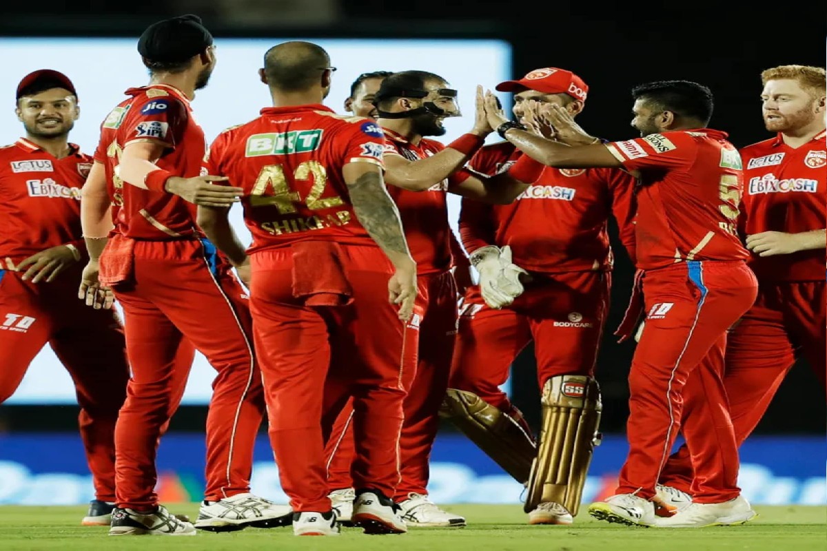 IPL 2022 : विमानतळावरून थेट मैदानात पोहचला पंजाबचा खेळाडू, 56 बॉलमध्ये केलं शतक