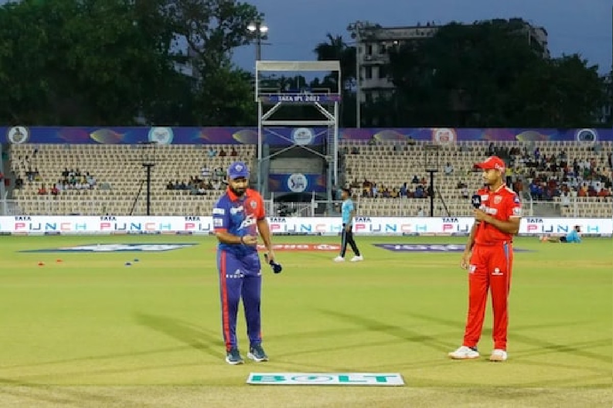 IPL 2022 : दिल्ली पंजाबमध्ये होणार निर्णायक लढाई, कुणीही जिंकलं तरी वाढणार RCB चं टेन्शन