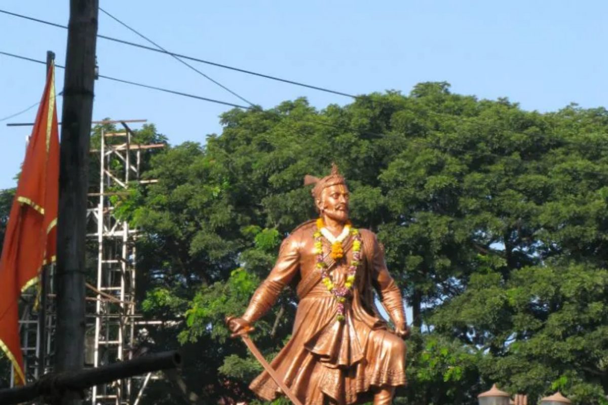 धर्मवीर छत्रपती संभाजी महाराजांबद्दल 'या' गोष्टी माहिती असायलाच हव्यात