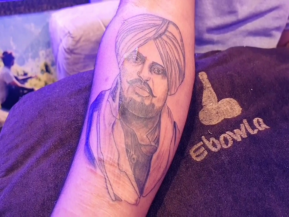 The Legend is always alive in our Heart. @sidhu_moosewala #zeetattoos  #tattooartist #tattoo Portrait Tattoo 50% Name tattoo of Sidhu… | Instagram