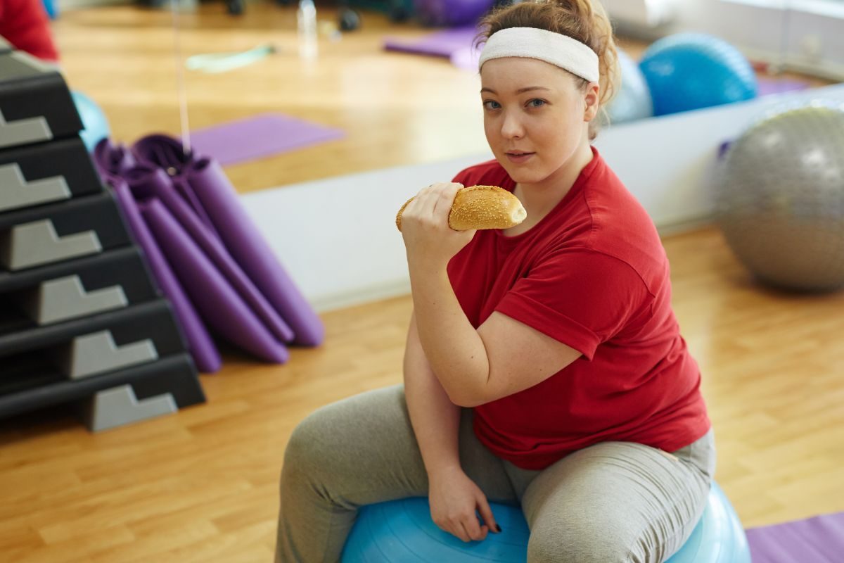 40 नंतर महिला अशा जाडजुड का बरं होतात? एक्सपर्टसने सांगितले कारण आणि उपाय