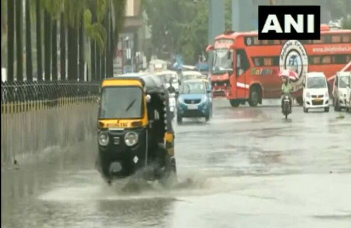 गेल्या वर्षी 11 जूनच्या अधिकृत तारखेच्या दोन दिवस आधी 9 जूनला मान्सून मुंबईत दाखल झाला होता. तोपर्यंत शहरात 100 मिमी पाऊस झाला होता.