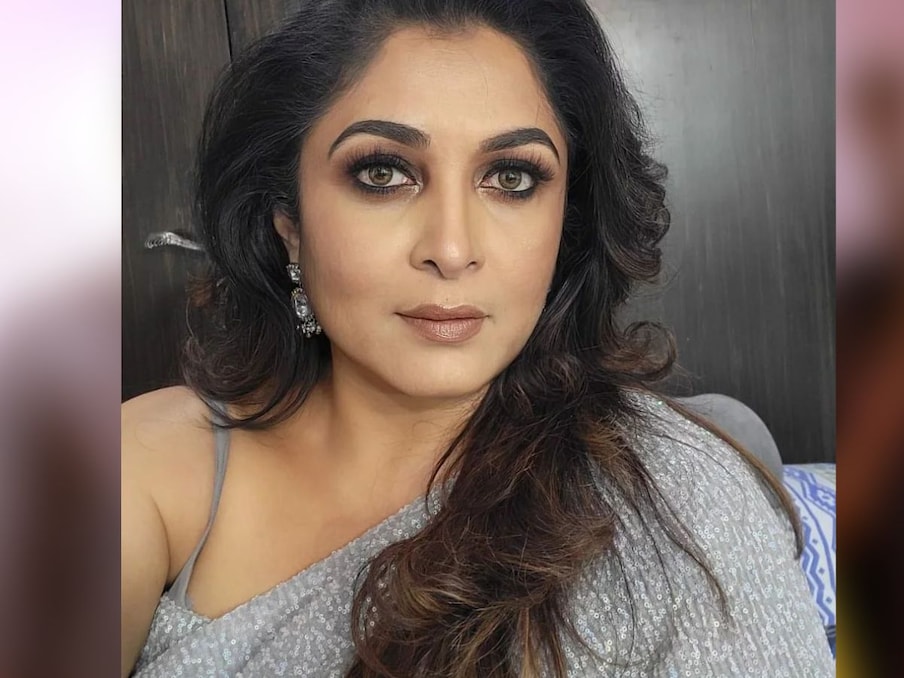 Ramya Krishnan Latest Photos in Black Saree