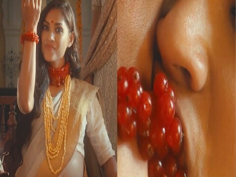 गर्भवती महिलेने सोनं, चांदी किंवा हिऱ्यांचे दागिने घालण्याऐवजी तिच्या शरीरातील लोहाची कमतरता भरून काढण्यासाठी ज्या पदार्थ आणि फळांत लोह मुबलक प्रमाणात असतं त्या फळांपासून तयार केलेले दागिने द्या, असा मेसेज या जाहिरातीतून देण्यात आलाय.