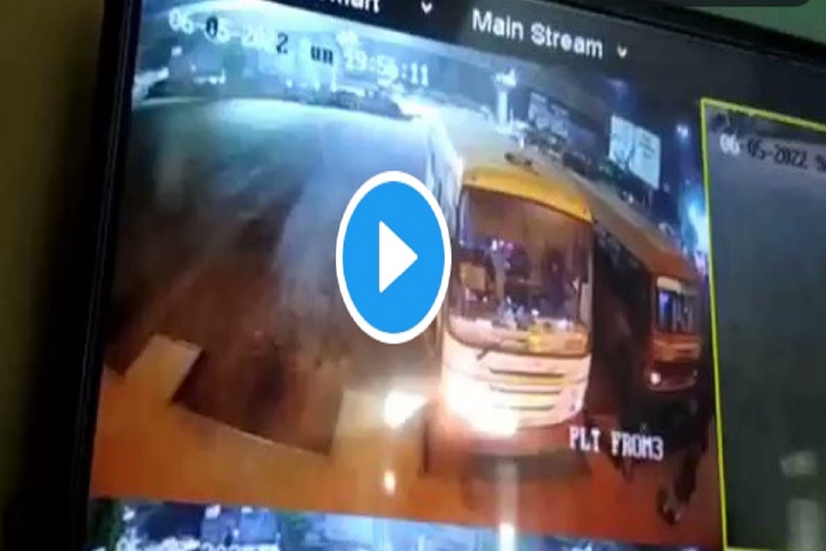 CCTV: पुण्यातील सराफाला पाण्याची बाटली पडली 30 लाखांना, STतून उतरताच घडला भयंकर प्रकार