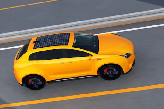 आता दिवसा कार चालवली तर आपोआप होणार चार्ज! Tesla, Kia पेक्षाही जास्त रेंज