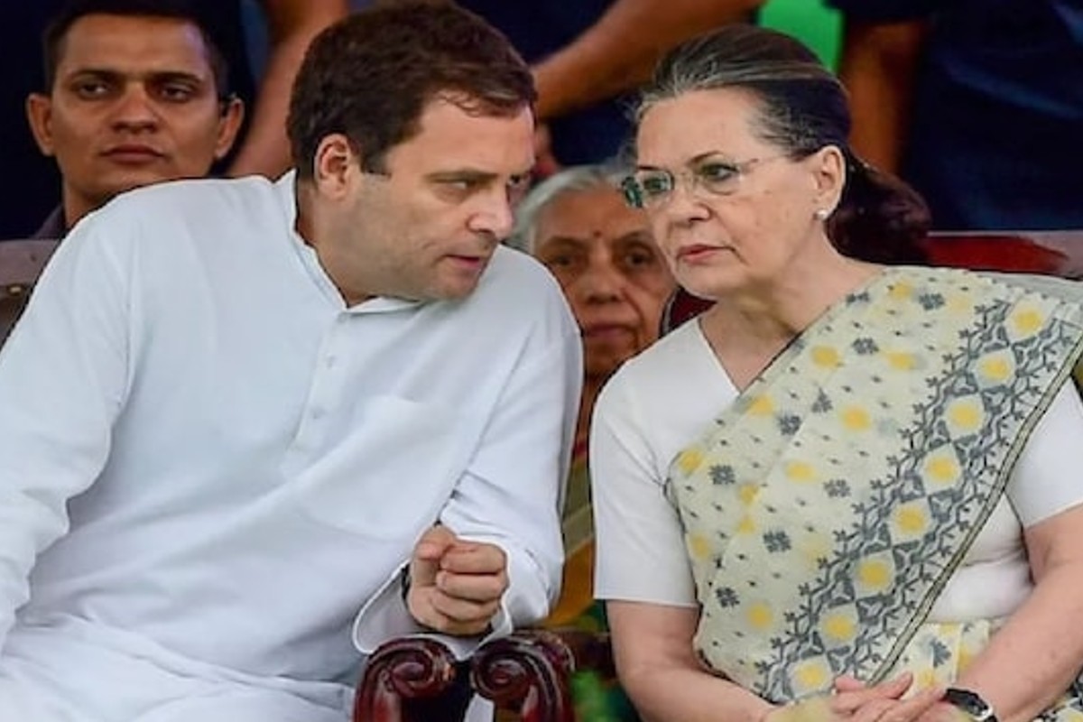 महाराष्ट्रात राजकीय भूकंप, काँग्रेस अलर्ट, 'शिंदे'नी धक्का दिलेल्या नेत्यालाच डॅमेज कंट्रोलची जबाबदारी!