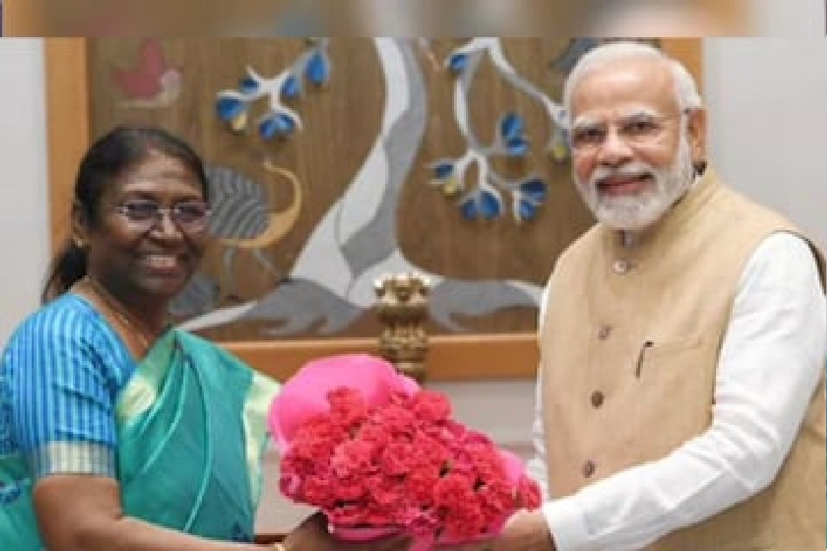 राष्ट्रपती पदाच्या उमेदवार द्रौपदी मुर्मूंचे गाव आजही अंधारात, केरोसिनच्या दिव्यात जगतात नातेवाईक