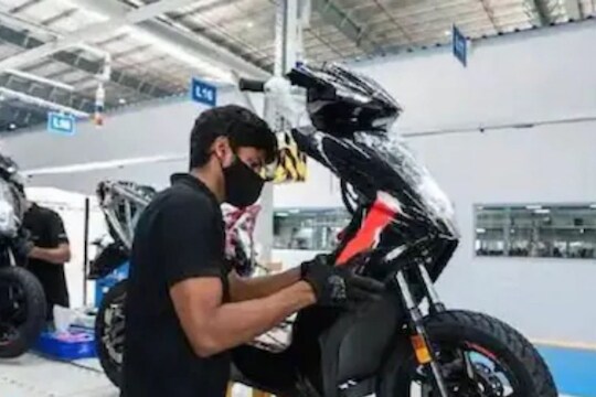 New Labour Code: नोकरी सोडल्यानंतर दोन दिवसात मिळणार फुल अँड फायनलचे पैसे, अजूनही अनेक फायदे