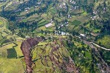 दरड कोसळणाऱ्या धोकादायक गावांना ठाकरे सरकार देणार सुरक्षित निवारा