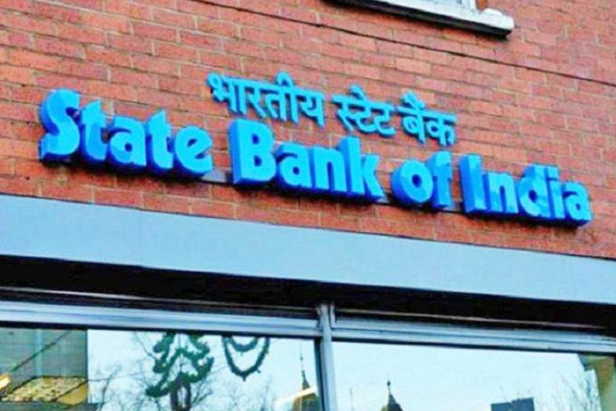 SBI WhatsApp Banking : आता बँकेत जाण्याची गरजच नाही; WhatsApp वरच करा बँकेची ही कामं