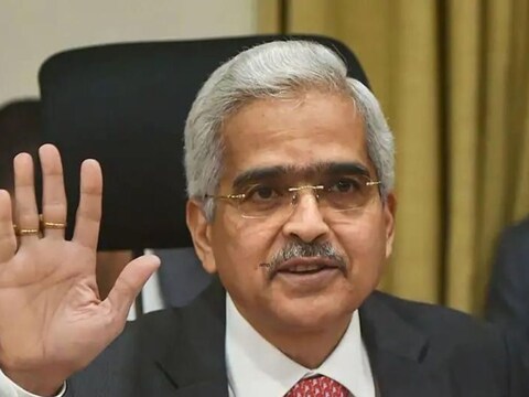 बँकांनी पुरेशी मार्गदर्शक तत्त्वे पाळली पाहिजेत आणि एजंट्सकडून आलेल्या फोन कॉल्सबाबतही मार्गदर्शक तत्त्वे दिली पाहिजेत, असं RBI गर्व्हनर शक्तीकांत दास यांनी म्हटलं आहे. 