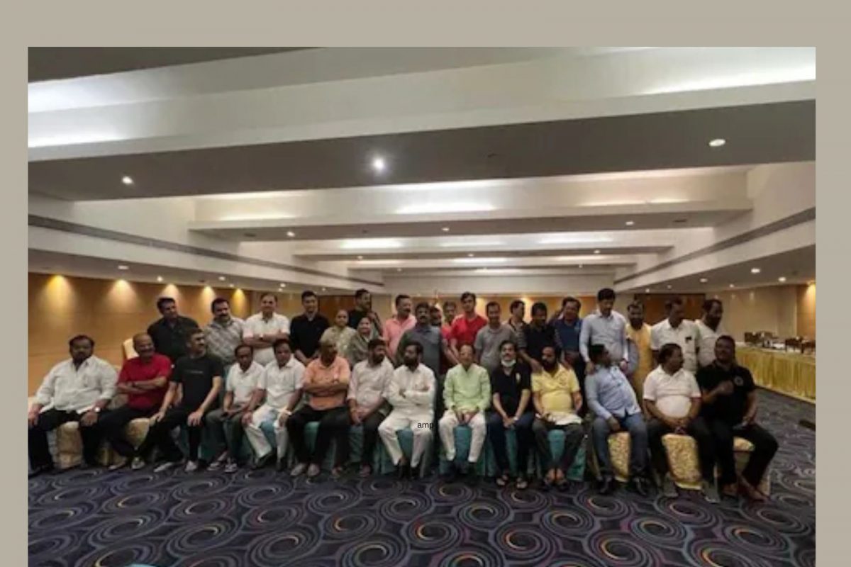 शिवसेनेतील बंडखोरांसोबत त्यांच्या बायका देखील राहणार नाहीत, संतापलेल्या शिवसेना आमदाराचं वक्तव्य