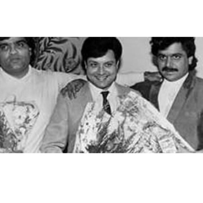 अशोक मामा, लक्षा आणि सचिन या अतुलनीय त्रिकुटाने एक काळ गाजवला आहे.
