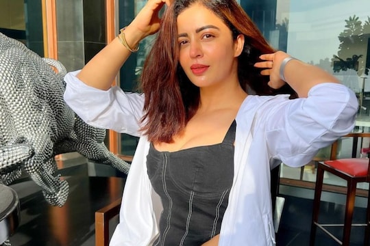 Neha Pendse news: बापरे! नेहा पेंडसे आता राहते 'इकडे', अतुल गोगावले काय म्हणले पाहा!