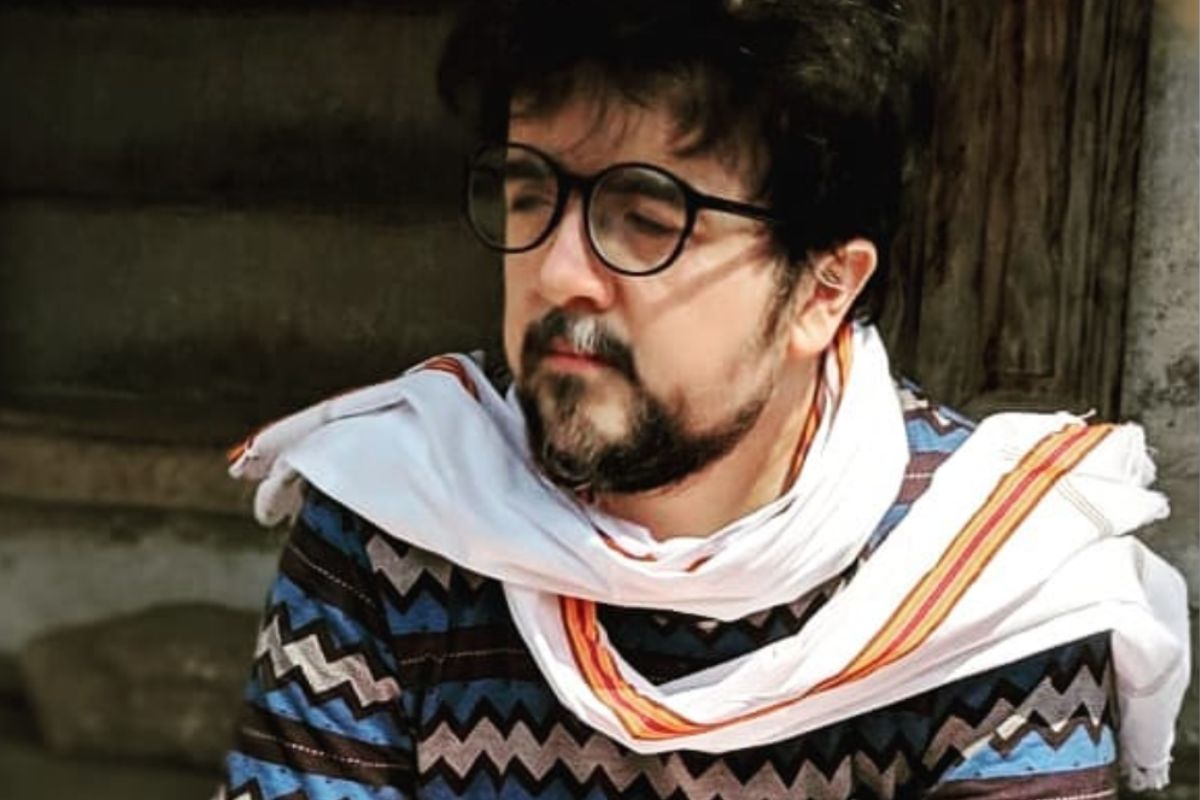 Nipun Dharmadhikari: चित्रपटाच्या सेटवर दिग्दर्शक निपुणला देतेय एक गोंडस व्यक्ती त्रास, कोण आहे पाहा