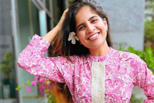 Amruta Deshmukh: मोस्टली सेन नंतर आता पुण्याची टॉकरवडी सांगतेय प्रोटेक्शन वापरण्याचे फायदे!