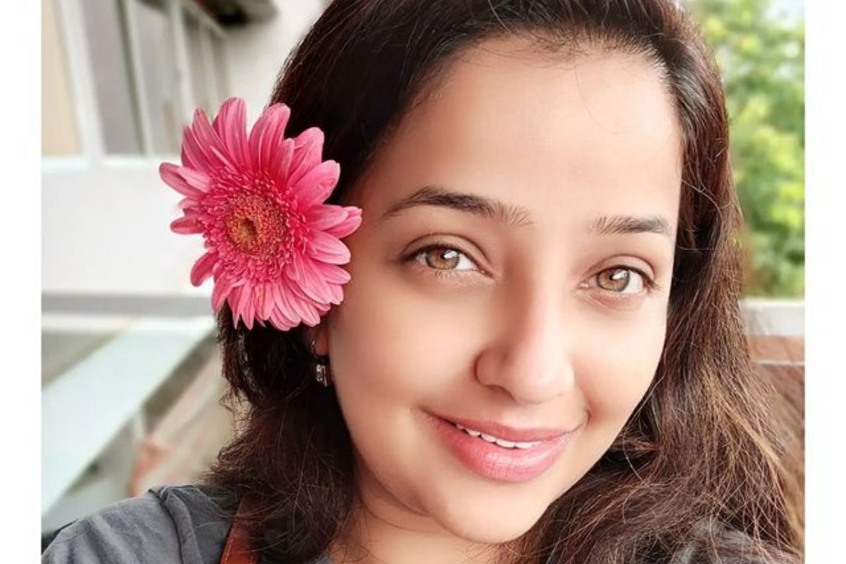 अभिनेत्री अपूर्वाला नेमळेकरला 'या' ठिकाणी श्वास घेणं होतं कठीण, हवीय मोकळी जागा