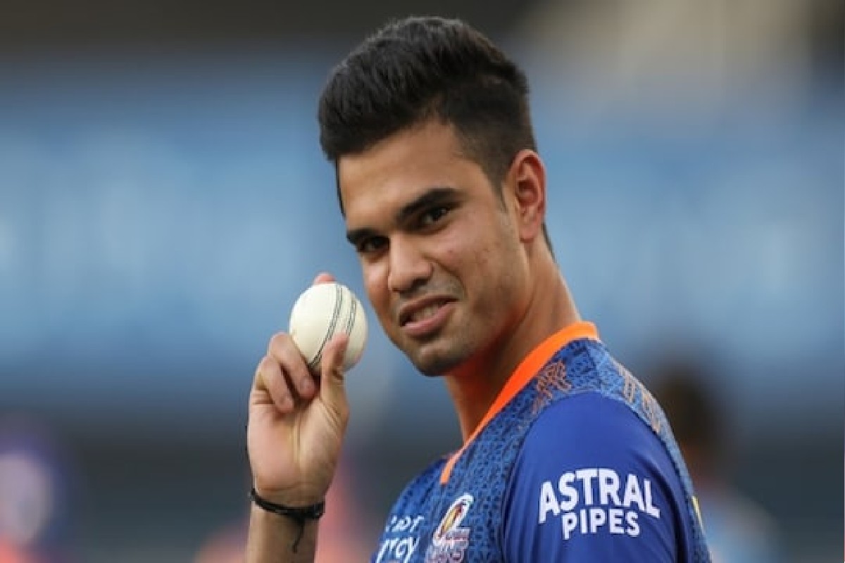 IPL मध्ये संधी न मिळालेल्या अर्जुन तेंडुलकरला कपिल देवनं दिला मोलाचा सल्ला