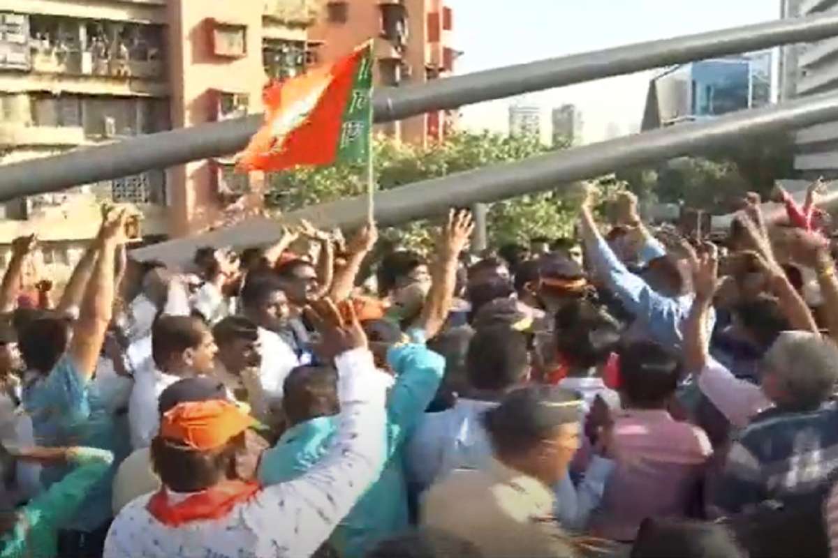 BREAKING : बोरीवलीत भाजप-शिवसेना कार्यकर्ते आमनेसामने, आदित्य ठाकरेही घटनास्थळी