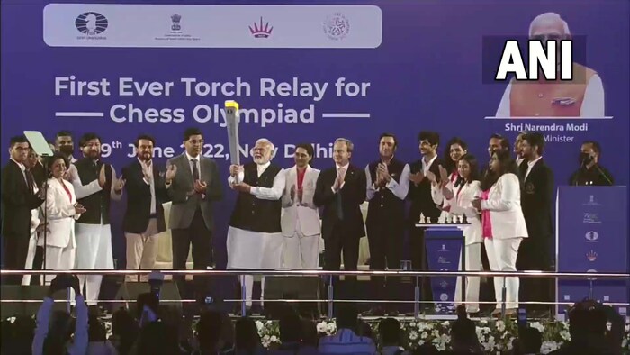 यावेळेस पंतप्रधानांनी सहभागी खेळाडूंना शुभेच्छा दिल्या.