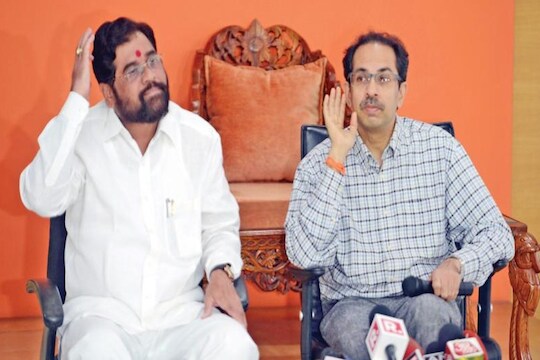 'महाविकास आघाडीतून बाहेर पडण्यासाठी डोळ्यात पाणी आणून विनवण्या केल्या, पण..', एकनाथ शिंदेंच्या नाराजीची कारणं