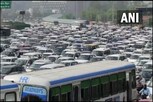'भारत बंद'चा राजधानी दिल्लीला फटका, वाहनांच्या लागल्या लांबच लांब रांगा