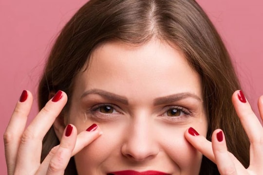 Eye Care : डोळ्यांना खाज आल्यावर चोळू नका; घरच्या घरी करा हे सोपे उपाय
