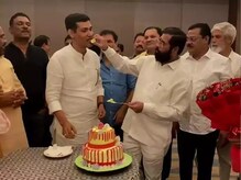 बंडखोर आमदारांची मनस्थिती ढळू नये म्हणून एकनाथ शिंदे करतात हा आटापीटा? बंडखोर आमदारांची मनस्थिती ढळू नये म्हणून एकनाथ शिंदे करतात हा आटापीटा?