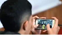 पतीच्या मृत्यूनंतर जमा केलेले 36 लाख मुलाने उडवले; गेमिंगमुळे कुटुंब उद्धवस्त