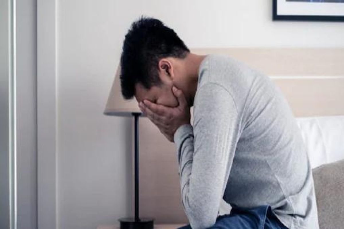 पैशासाठी पत्नीने पार केली हद्द! पतीला ब्लॅकमेल करण्यासाठी व्हायरल केला स्वतःचाच अश्लील व्हिडिओ, आता...