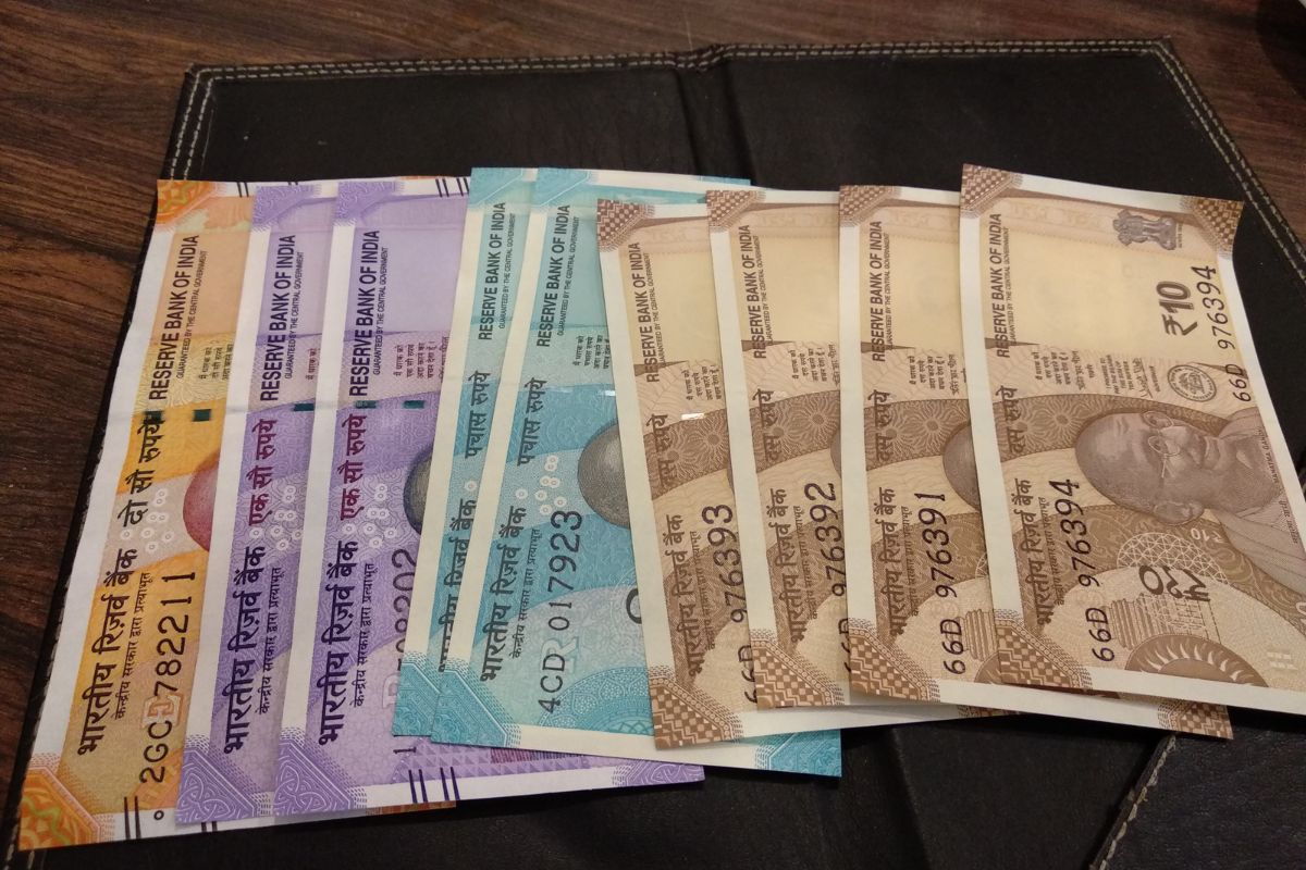 नोटेत नॅनो चीप असल्याची 'ती' अफवा खरी होऊ शकते? काय आहे GPS तंत्रज्ञान