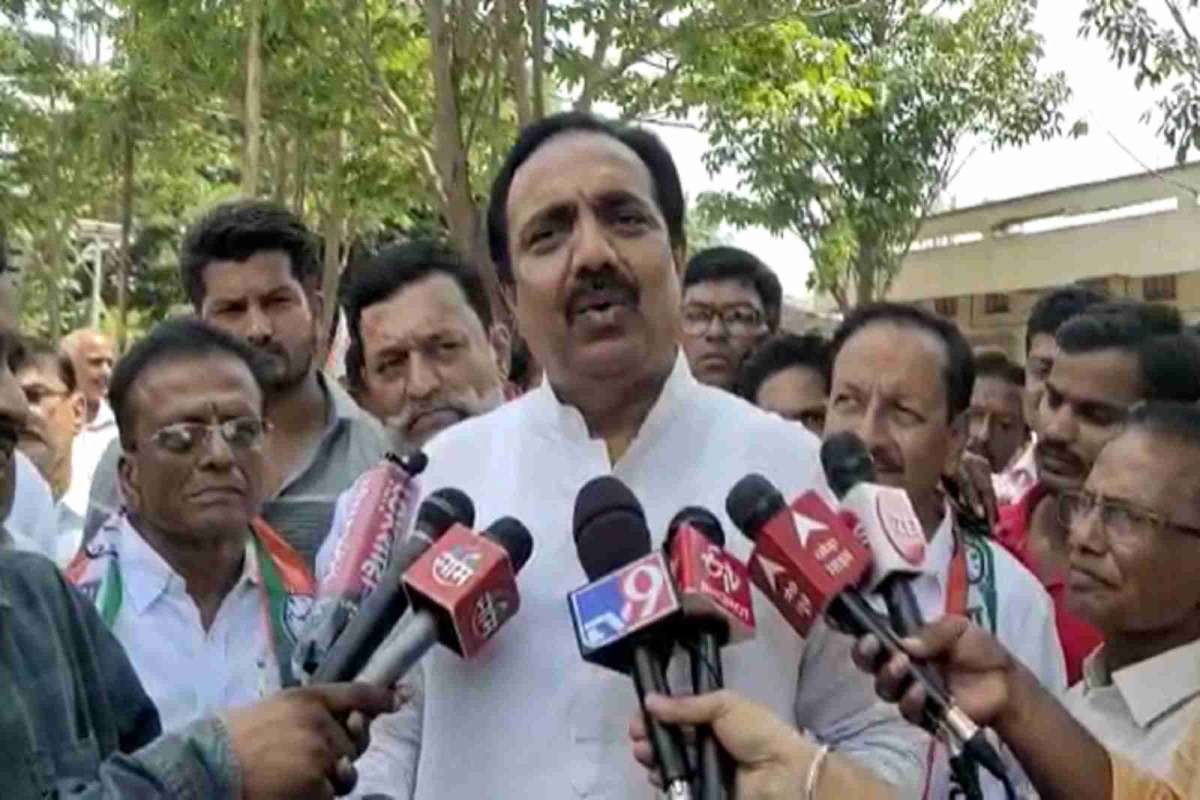 कोर्टाचे अनेकदा समन्स, नंतर थेट वॉरंट, अखेर जयंत पाटलांना चढावी लागली कोर्टाची पायरी