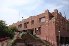 हे विद्यापीठ आहे की रणभूमी; JNU कॅम्पसमधील भिंतींवर ब्राह्मणविरोधी घोषणा
