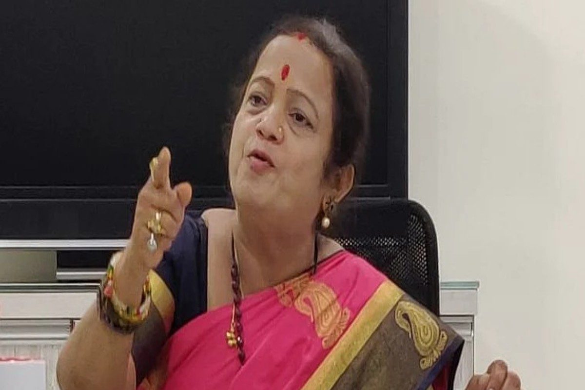 किशोरी पेडणेकर अडचणीत, एसआरए प्रकरणी मुंबई पोलिसांकडून चौकशी