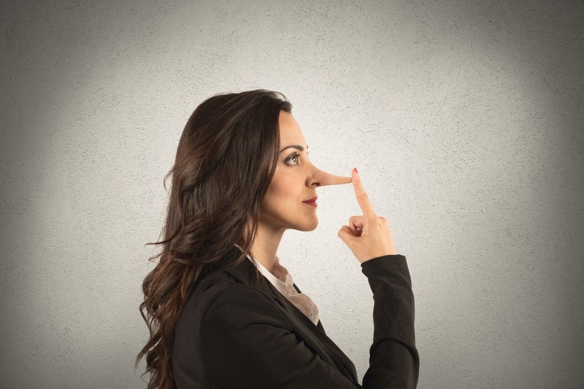 आपण सवयीने खोटं बोलतो? की त्यामागं दुसरं काही कारण आहे? संशोधनातून मिळालं उत्तर