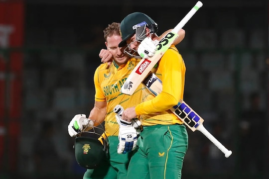 IND vs SA : भारताचं वर्ल्ड रेकॉर्डचं स्वप्न भंगलं, जवळच्या मित्रानंच दिला पंतला दगा