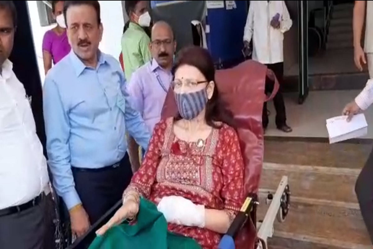 Rajya Sabha: मतांची जुळवाजुळव; भाजप आमदार थेट स्ट्रेचरवरुन विधानभवनात, VIDEO