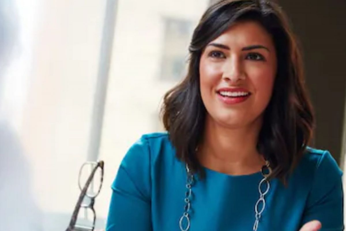 ऑफिस लुकसाठी फॉलो करा या ड्रेसिंग टीप्स, स्टाईल आणि कम्फर्टसह वाढेल आत्मविश्वास