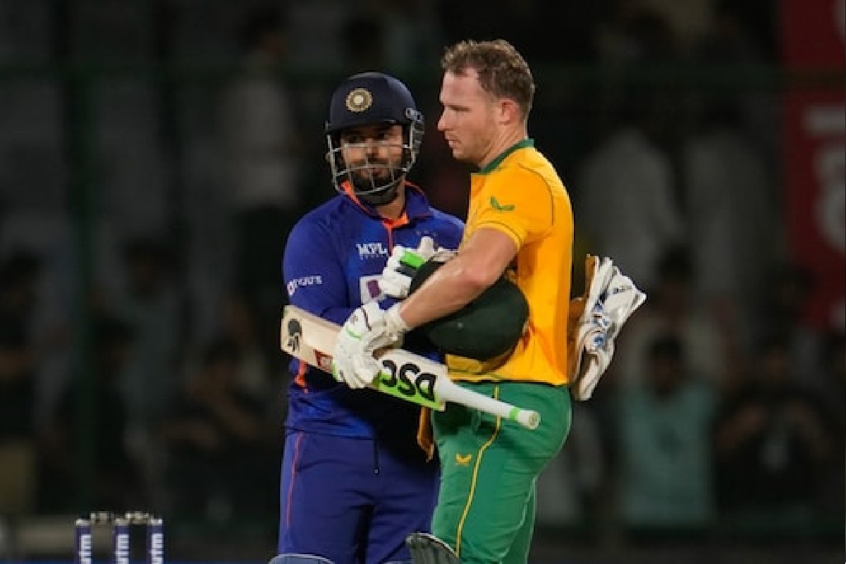 IND vs SA 2ndT20 : कटकहून आली काळजीची बातमी, मॅचपूर्वीच वाढलं दोन्ही टीमचं टेन्शन