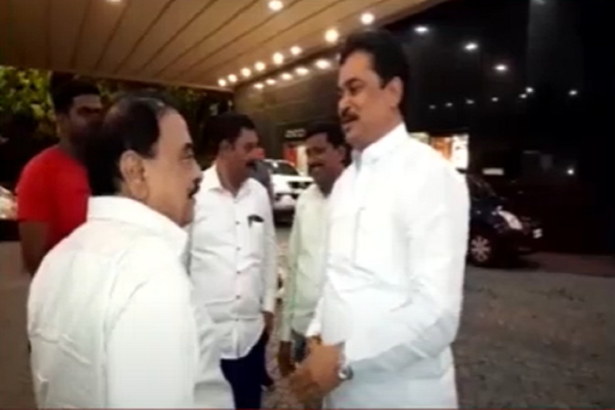 मुंबईच्या ट्रायडेंट हॉटेलमध्ये मोठी राजकीय घडामोड, एकनाथ खडसे आणि राम शिंदे यांची भेट