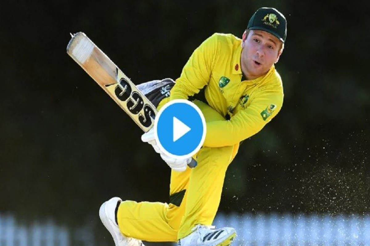 ऑस्ट्रेलियन क्रिकेटपटूचा विश्वविक्रम, वनडेमध्ये ठोकली ट्रिपल सेंच्युरी, VIDEO