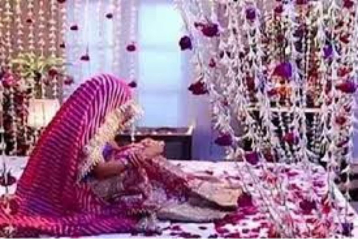 मधुचंद्राच्या रात्री नव्या नवरीच्या पोटावर दिसले टाके, RTI मधून पत्नीचं भयंकर कृत्य उघड